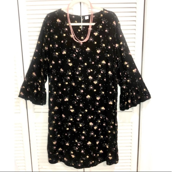 Old Navy shift dress black floral print bell sleeves size extra extra large - Picture 1 of 7